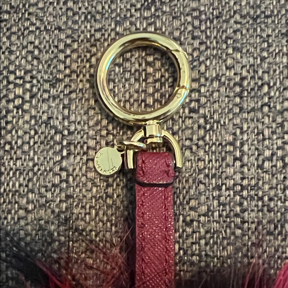 Michael Kors Fox Fur Pom Pom Keychain Fob - Picture 2 of 4